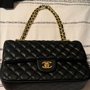 Chanel Black Quilted Shoulder fashion Bag with Gold Chain